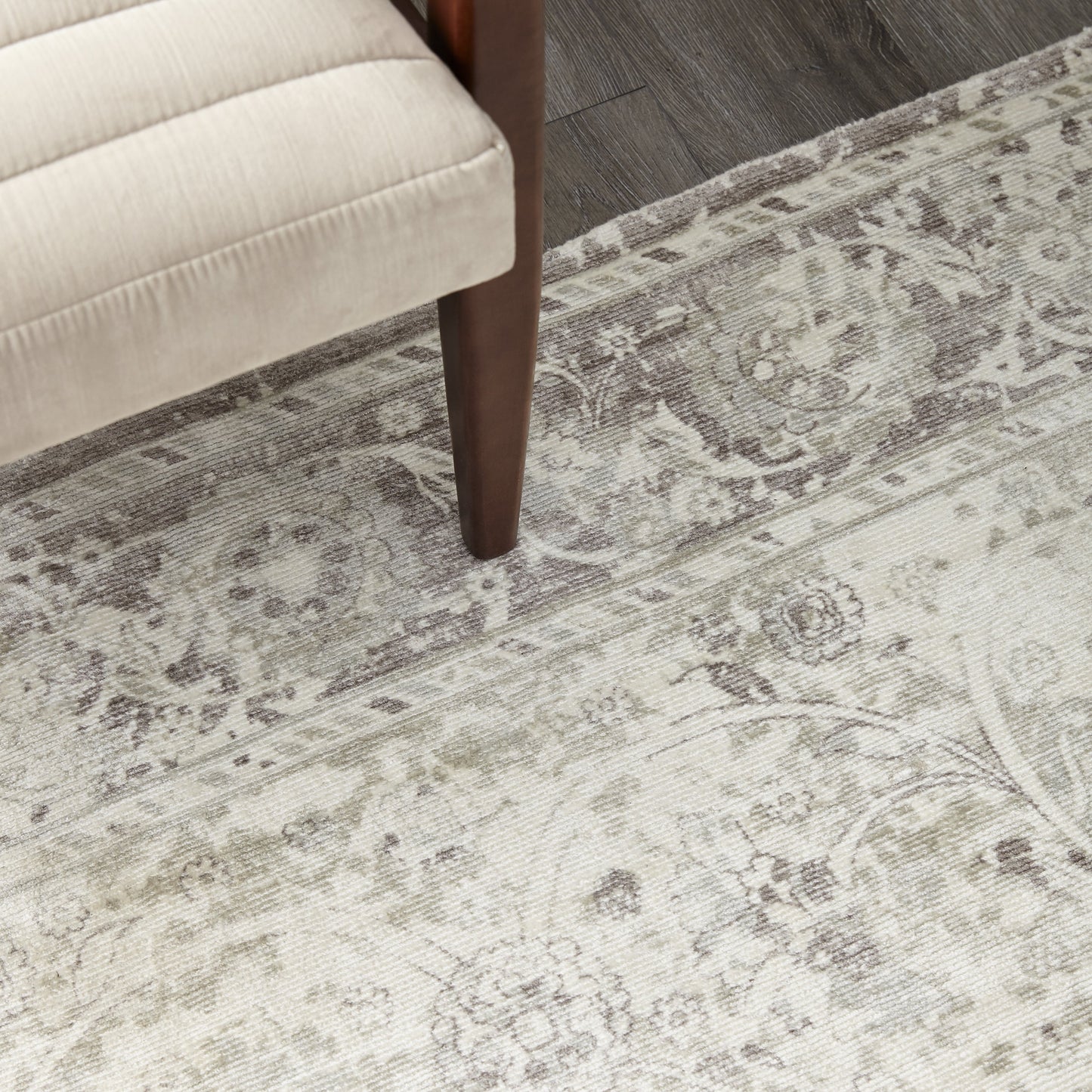 Royal, Handmade Area Rug